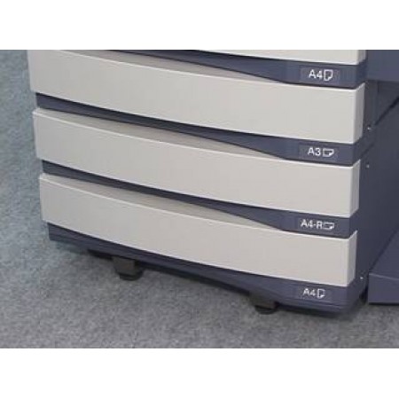 Пьедестал с кассетой Toshiba KD-1018 в Москве Пьедестал с кассетой Toshiba KD-1018 в Москве